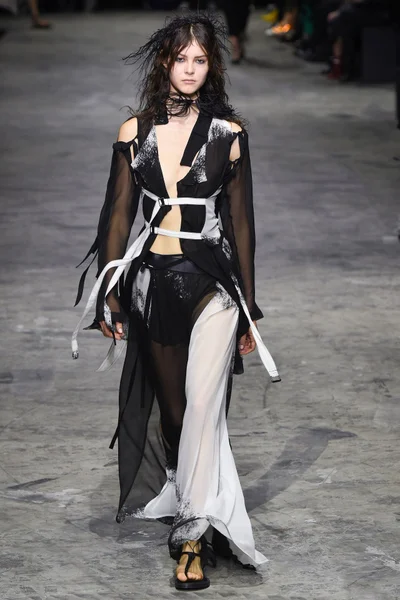 Look 23